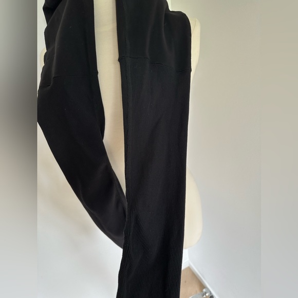 Alo Goddess Half Ribbed Leggings- NWOT - Picture 7 of 8